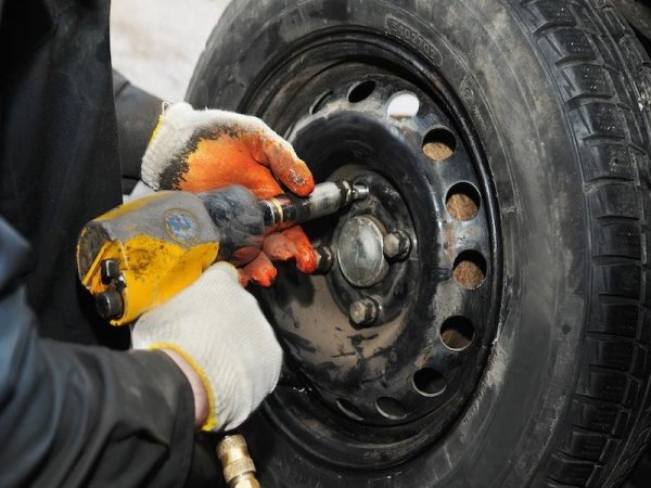 sostituzione gomme - Sostituzione